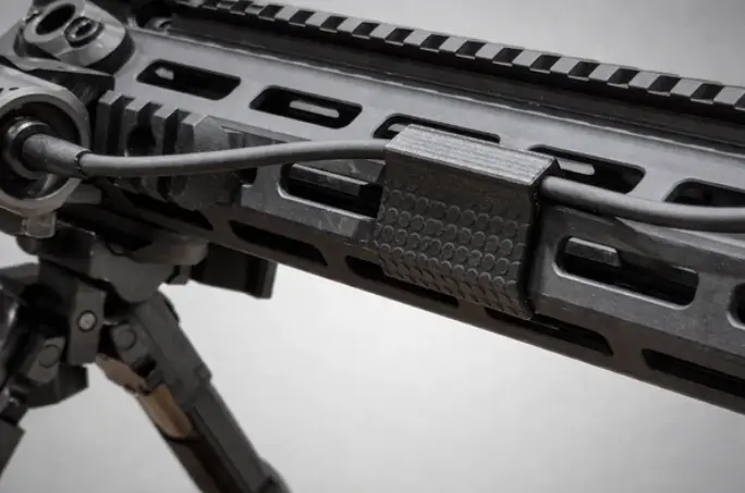 CUBRERAÍLES PASACABLES M-LOK (REPSOFT3D)
